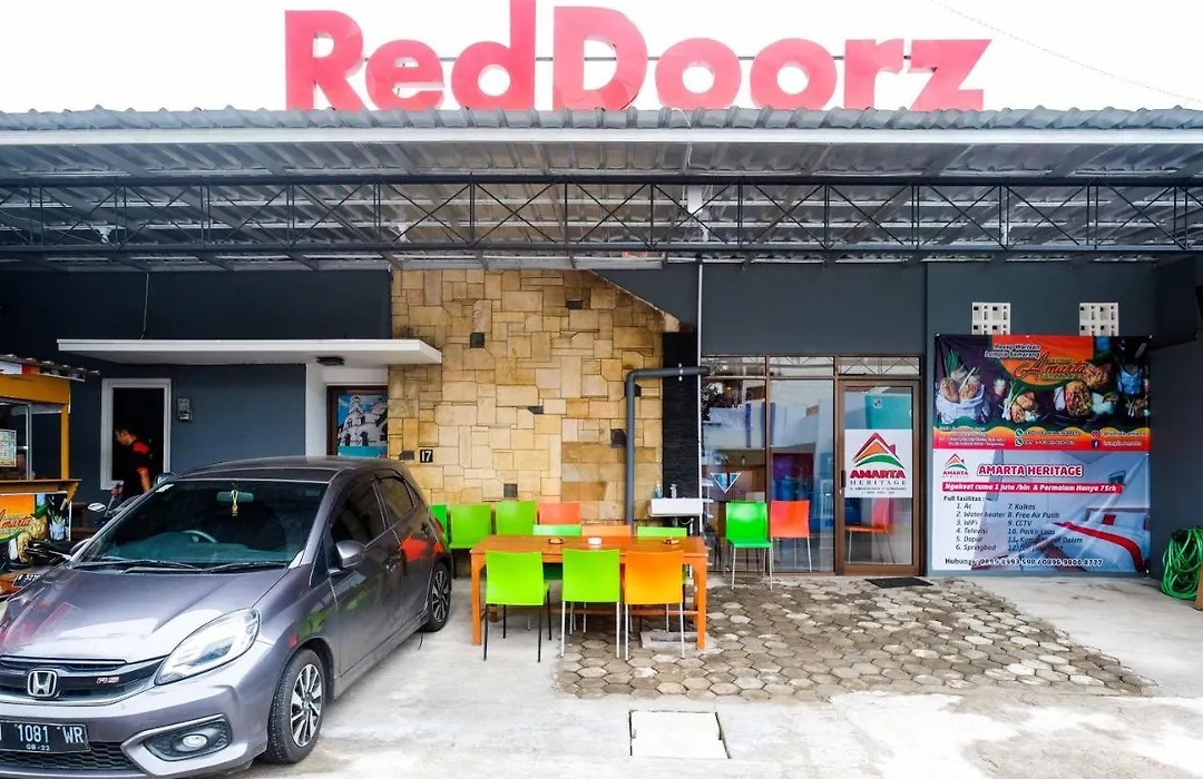 RedDoorz Hostel near Lawang Sewu Semarang-1