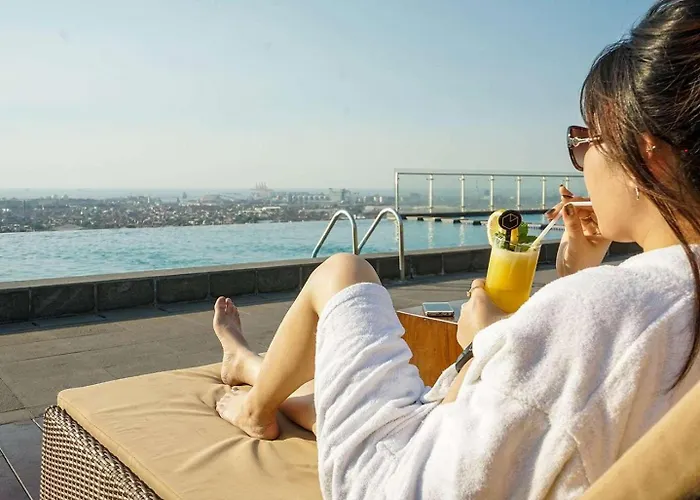 Louis Kienne Hotel Pemuda